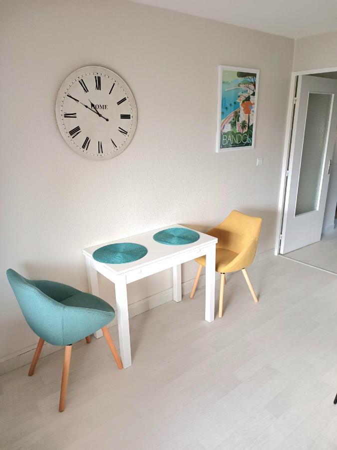 T2 Plage De Sable A 300M+ Parking Gratuit Bandol Luaran gambar